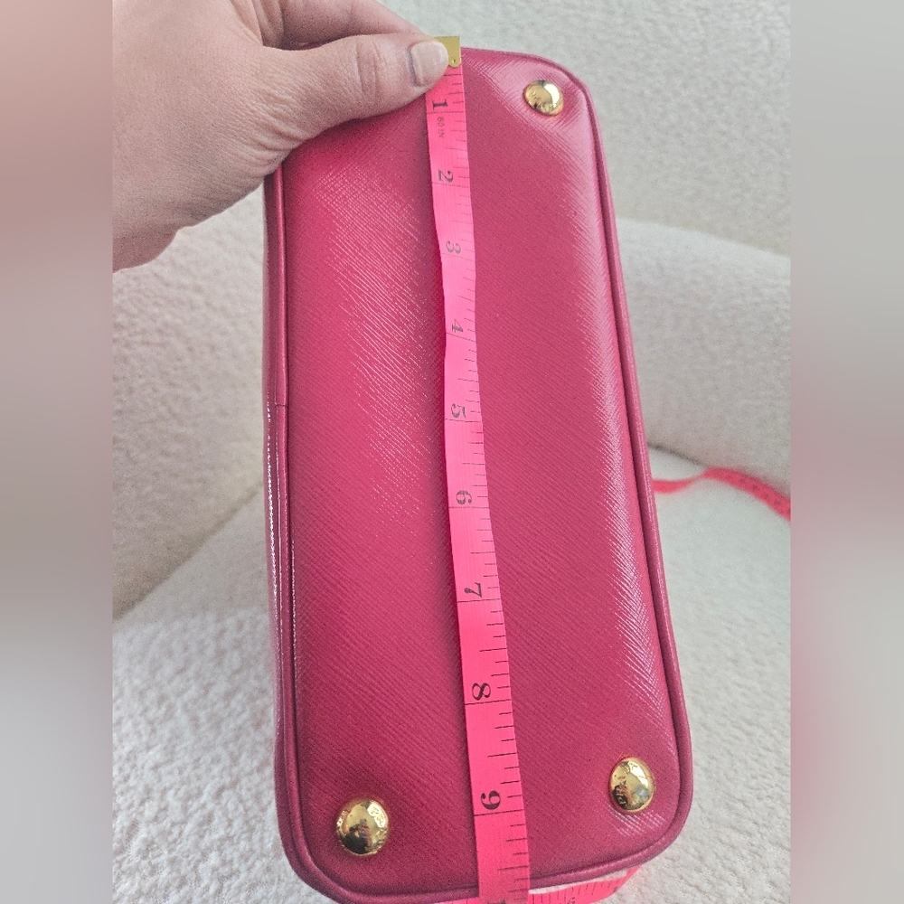 PRADA Promenade Small Saffiano Vernice Bag – Peonia Pink - Picture 7 of 17